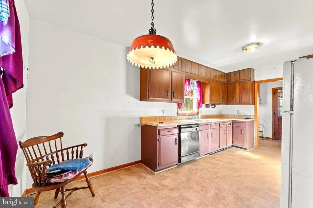 Photo of 323 MAIN