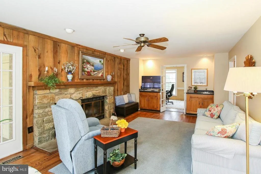 Photo of 11705 SPLIT TREE CIRCLE