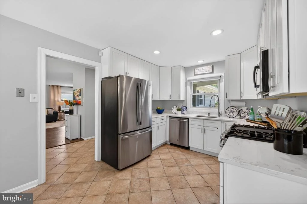 Photo of 3905 CARVEL LANE