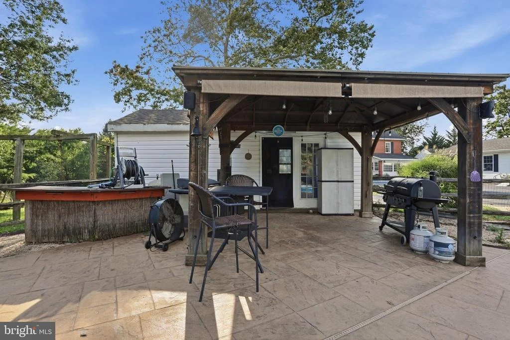 Photo of 5921 QUINN ROAD