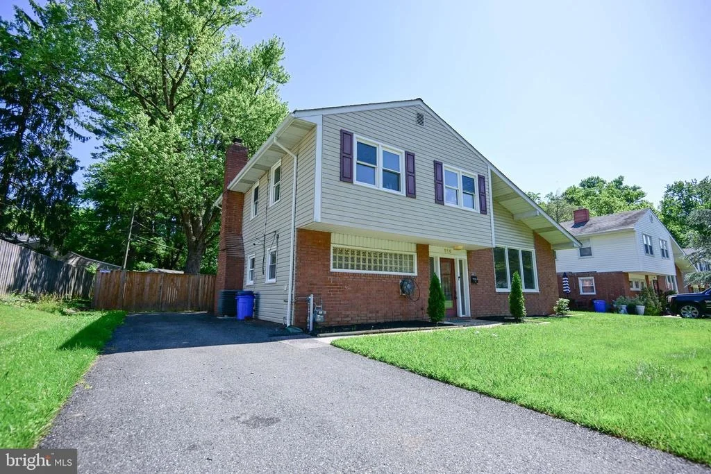 Photo of 916 BEAVERBANK CIRCLE