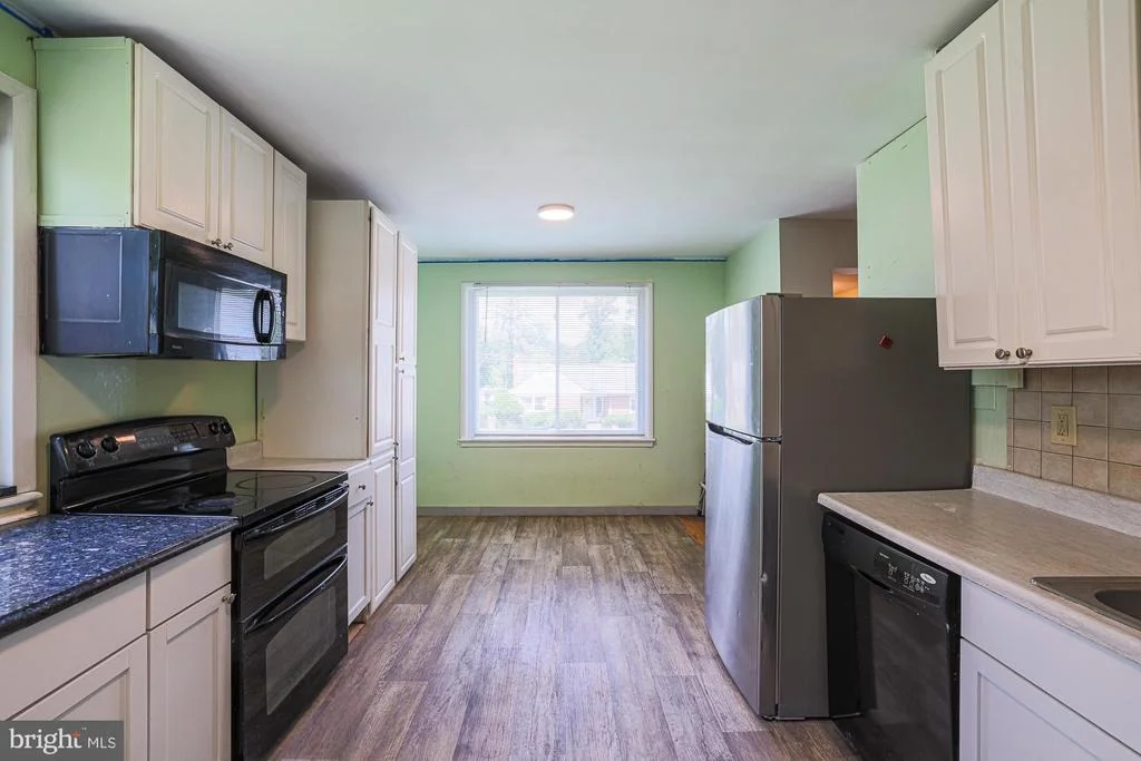 Photo of 6206 WINNER AVENUE