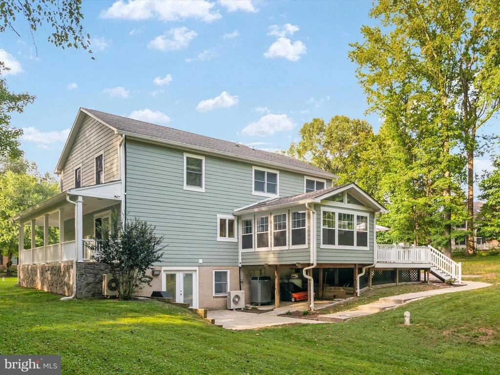 Photo of 6439 MEADOWLARK DRIVE