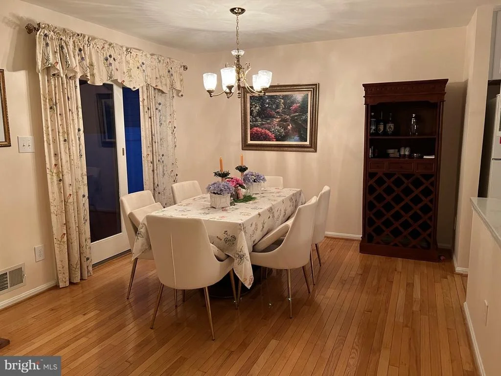 Photo of 6301 GLENBARD ROAD
