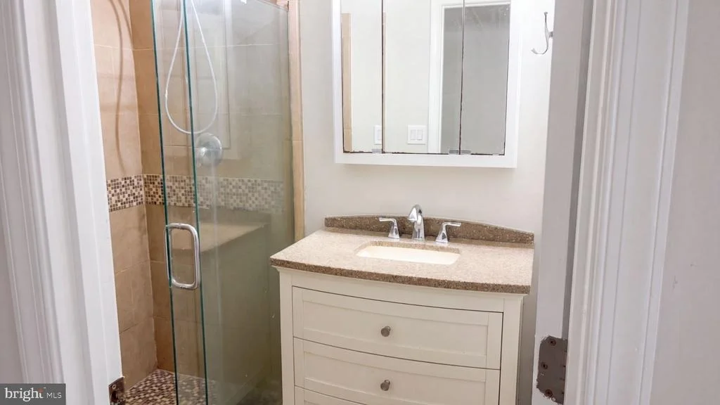 Photo of 1673 BROAD LANE