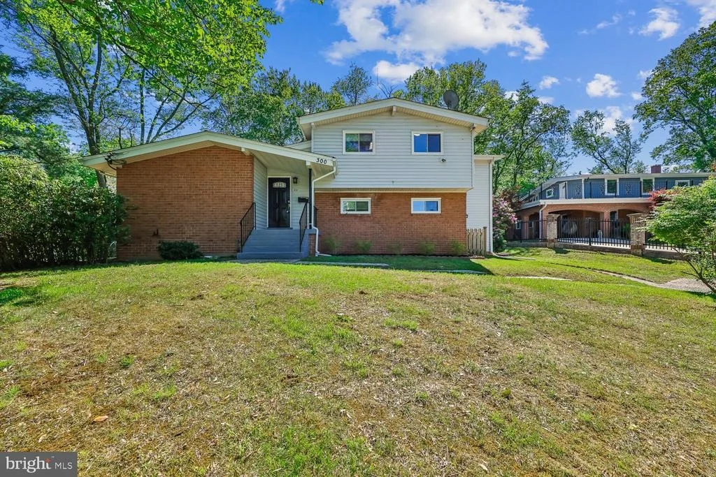 Photo of 300 GILSAN COURT