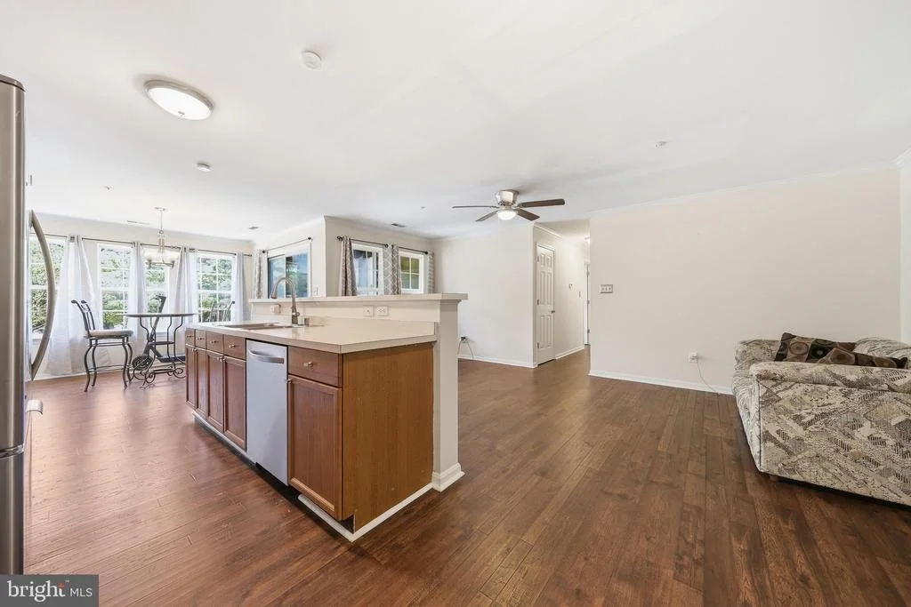 Photo of Unit 2A at 2402 ELLSWORTH WAY