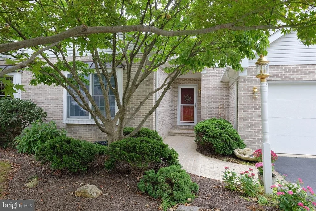 Photo of 18705 DOVER DRIVE