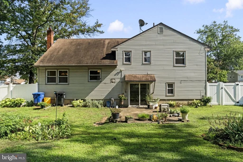 Photo of 440 WILLOW DRIVE