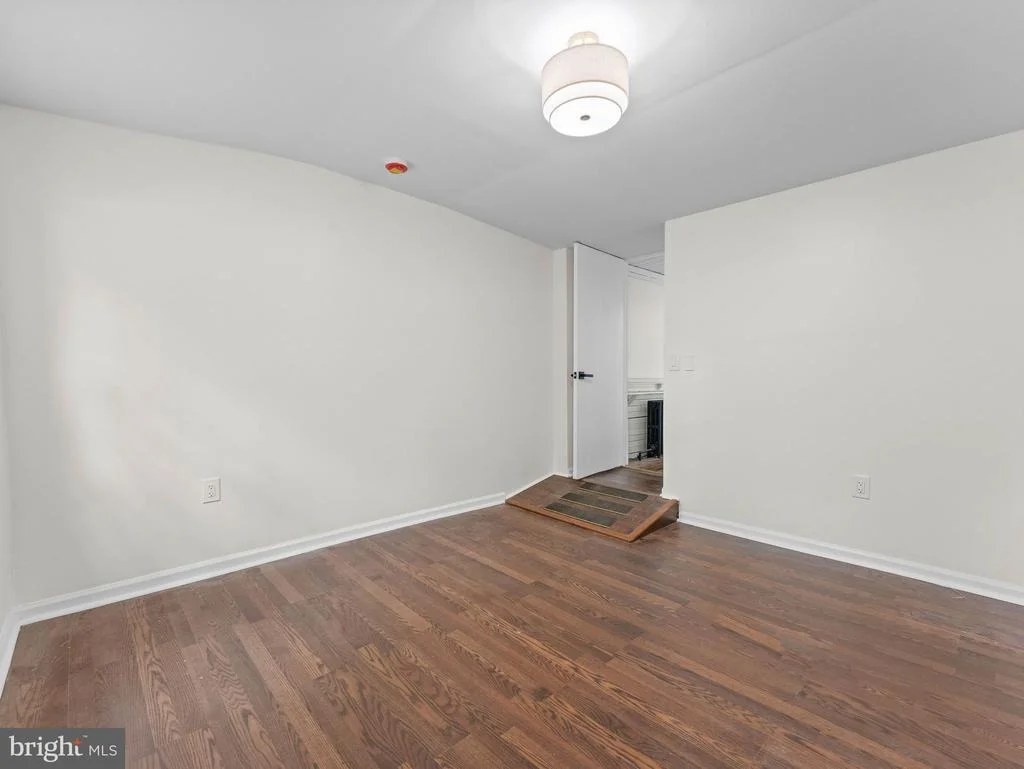 Photo of 215 ERIAL ROAD