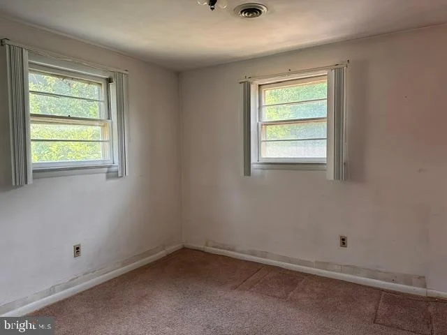Photo of 6803 LOUISE LANE