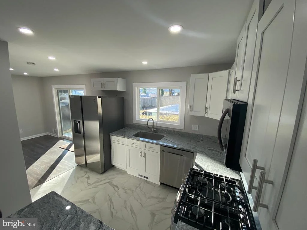 Photo of 9209 ROLLING VIEW DRIVE