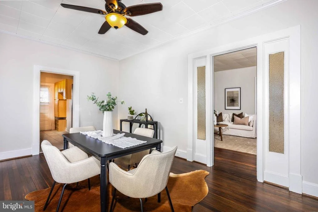 Photo of 4217 HARCOURT ROAD