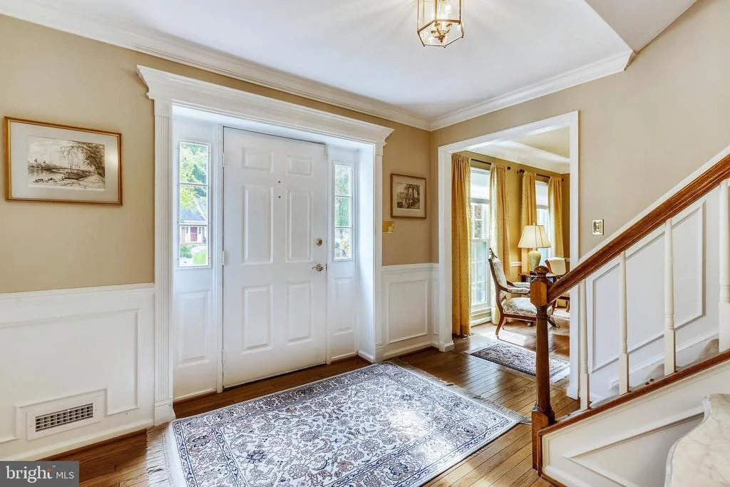 Photo of 9905 MAINSAIL DRIVE