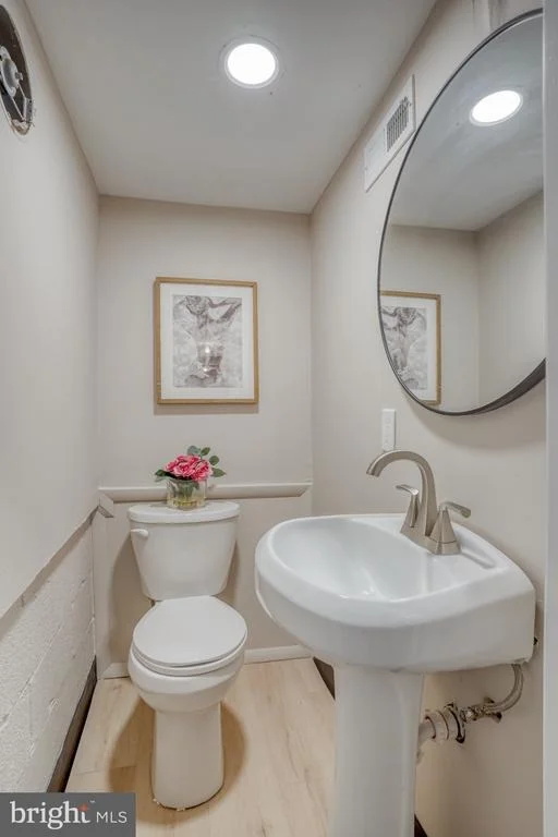 Photo of 1207 CRESTOVER ROAD