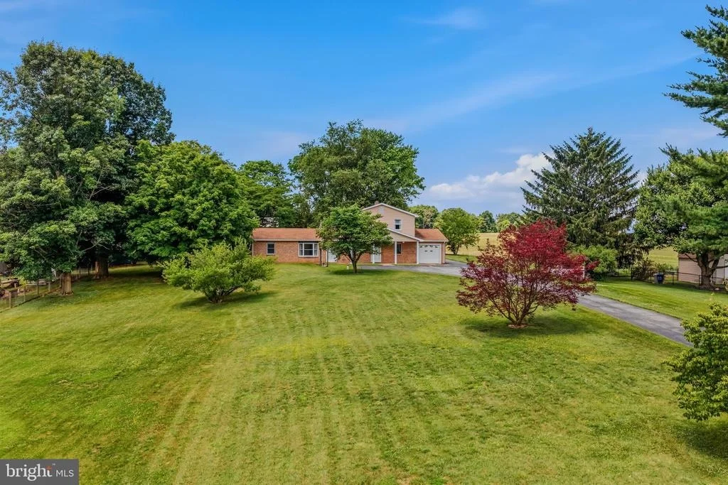 Photo of 11728 WHITE HALL ROAD
