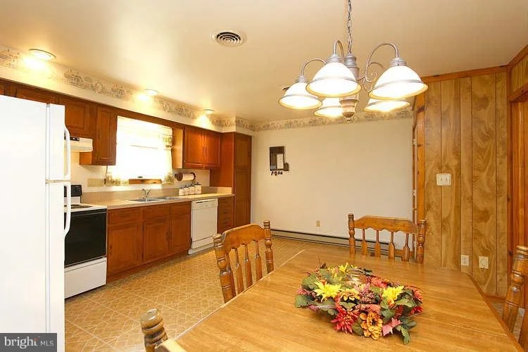 Photo of 6041 OLD BOHN ROAD