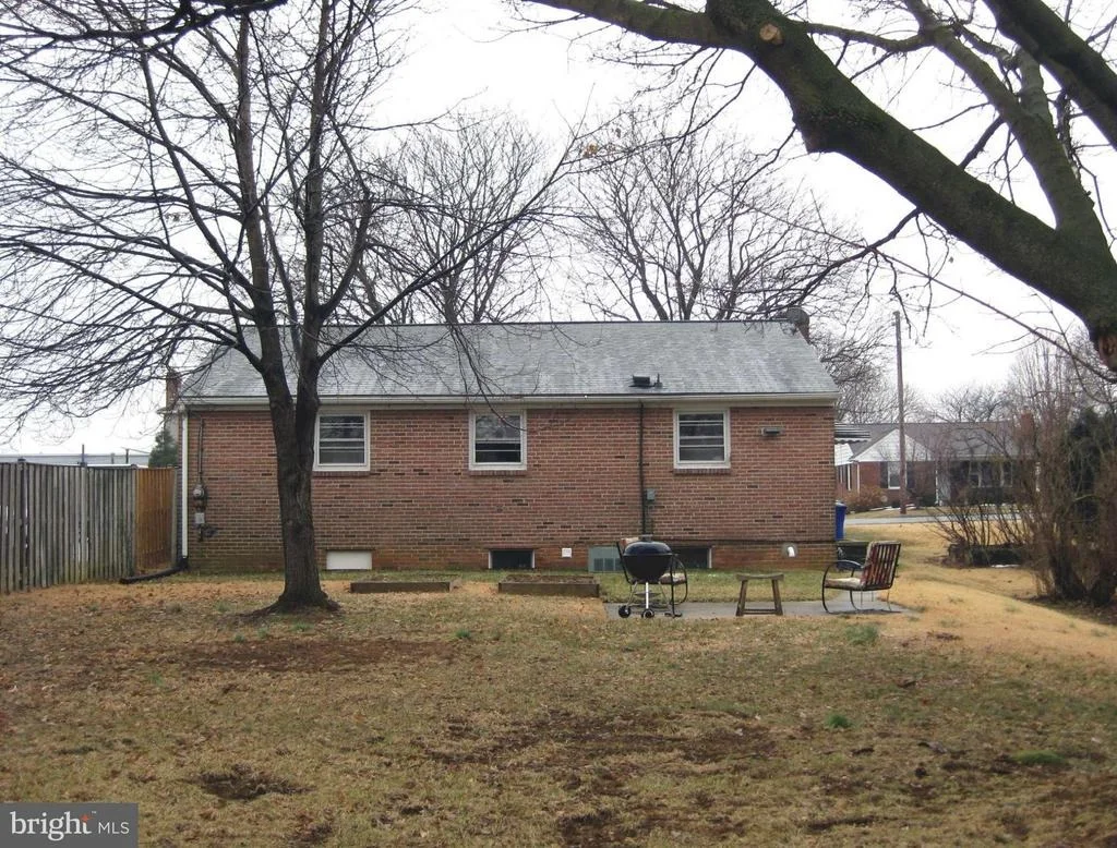 Photo of 17 13TH STREET E