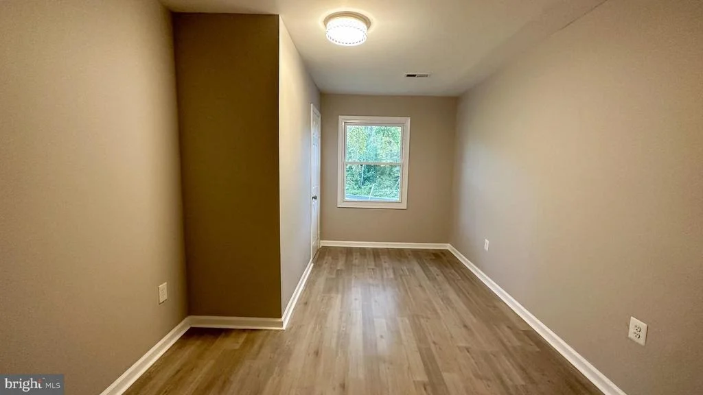 Photo of 8858 HAWBOTTOM ROAD