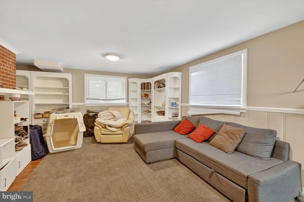 Photo of 7215 ROLLINGWOOD DRIVE