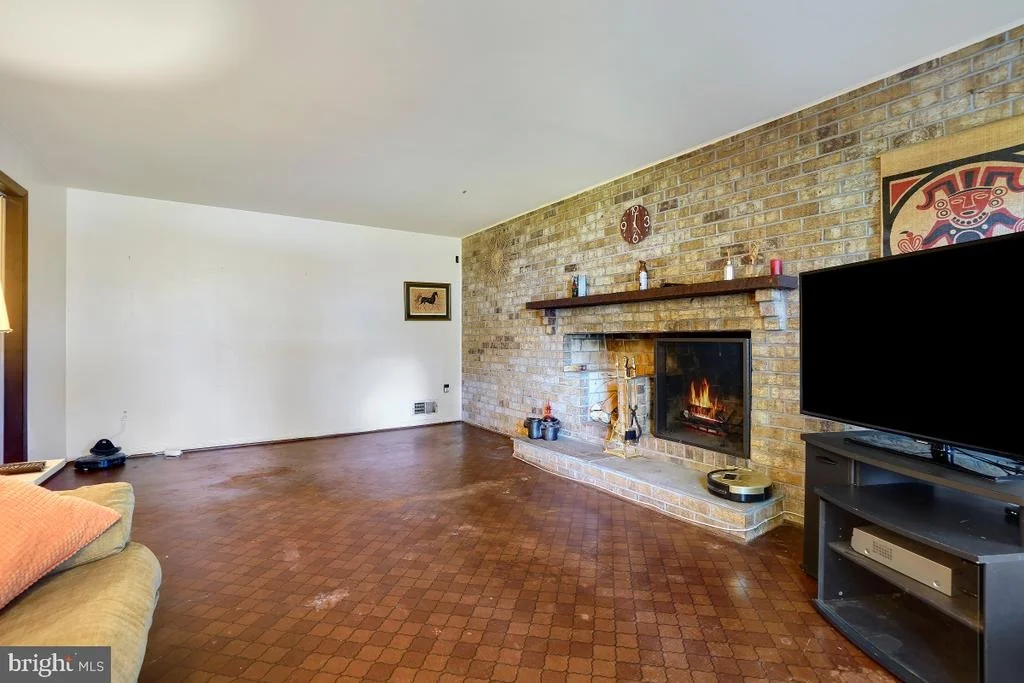 Photo of 14320 CANTRELL ROAD