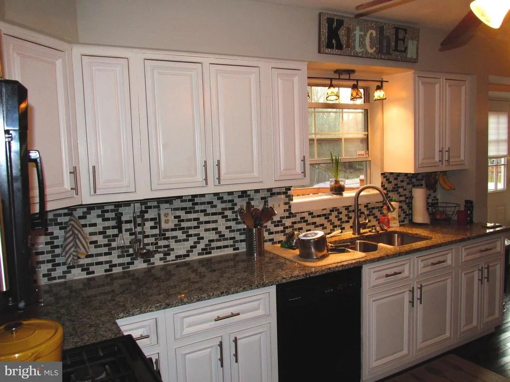 Photo of 9103 JOUSTING LANE