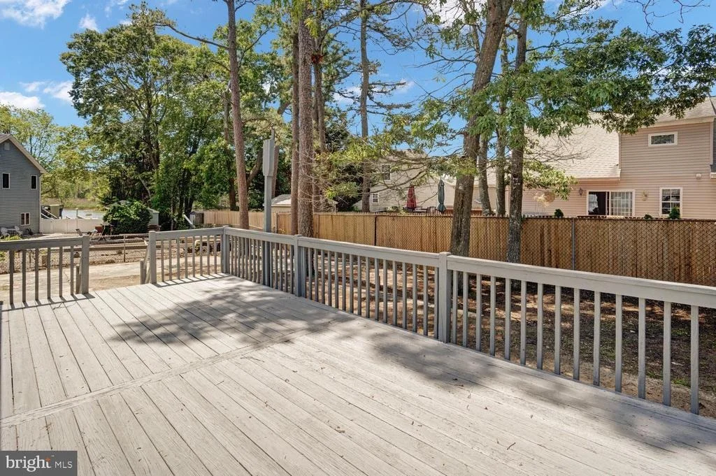 Photo of 615 BEACH BOULEVARD