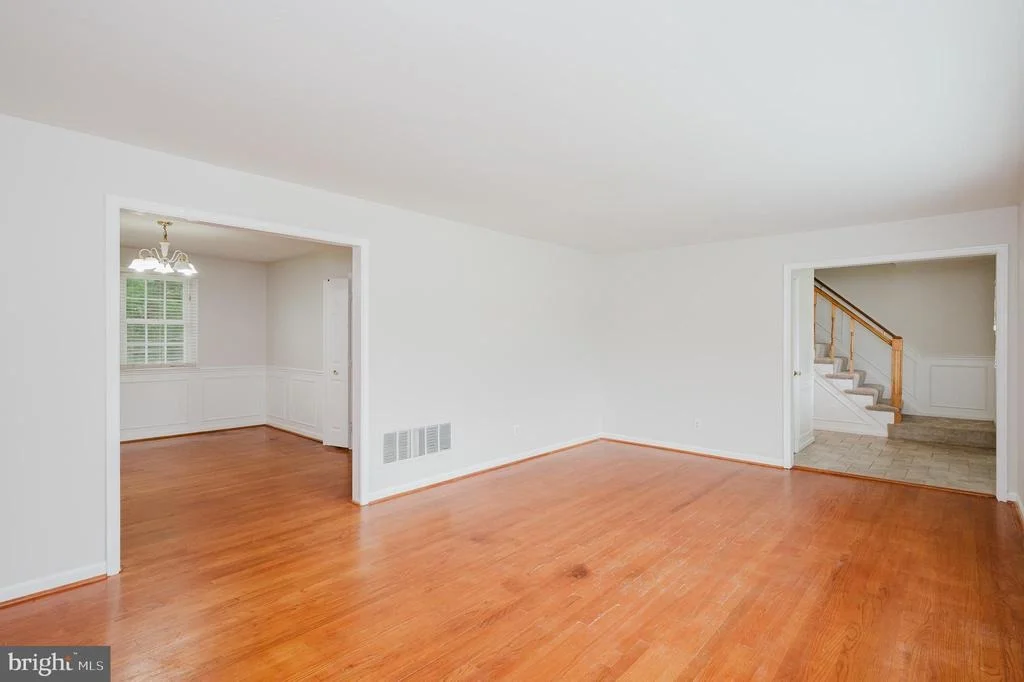 Photo of 4 OLD SPRING COURT