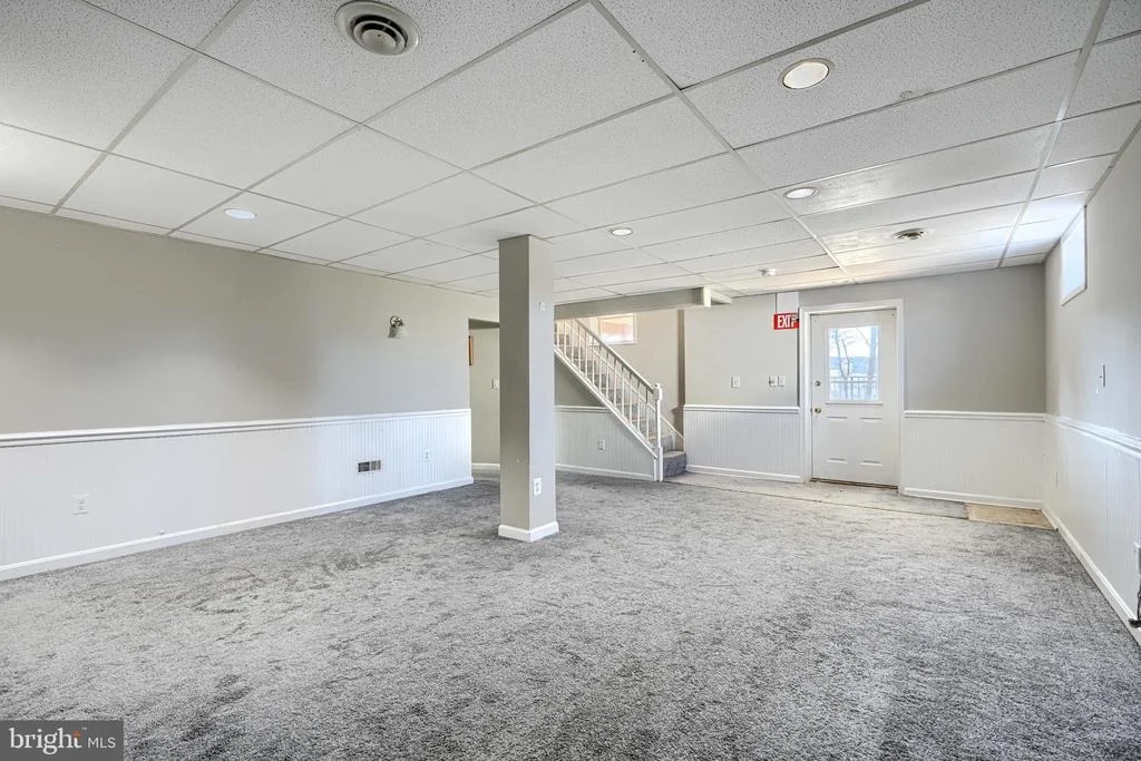 Photo of 10100 LEWIS DRIVE