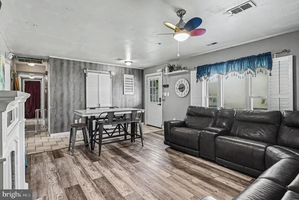 Photo of 103 N JOHNSON ROAD
