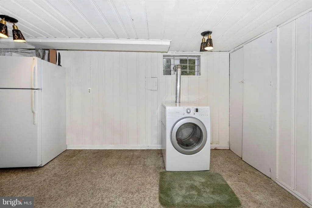 Photo of 1101 ROSWELL DRIVE