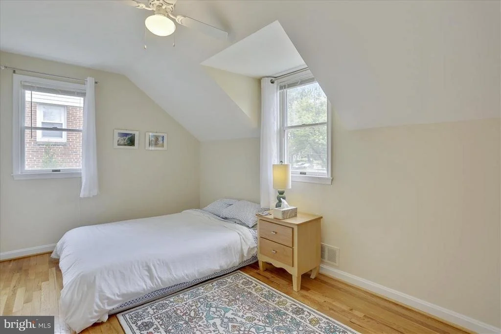 Photo of 1005 DENNIS AVENUE