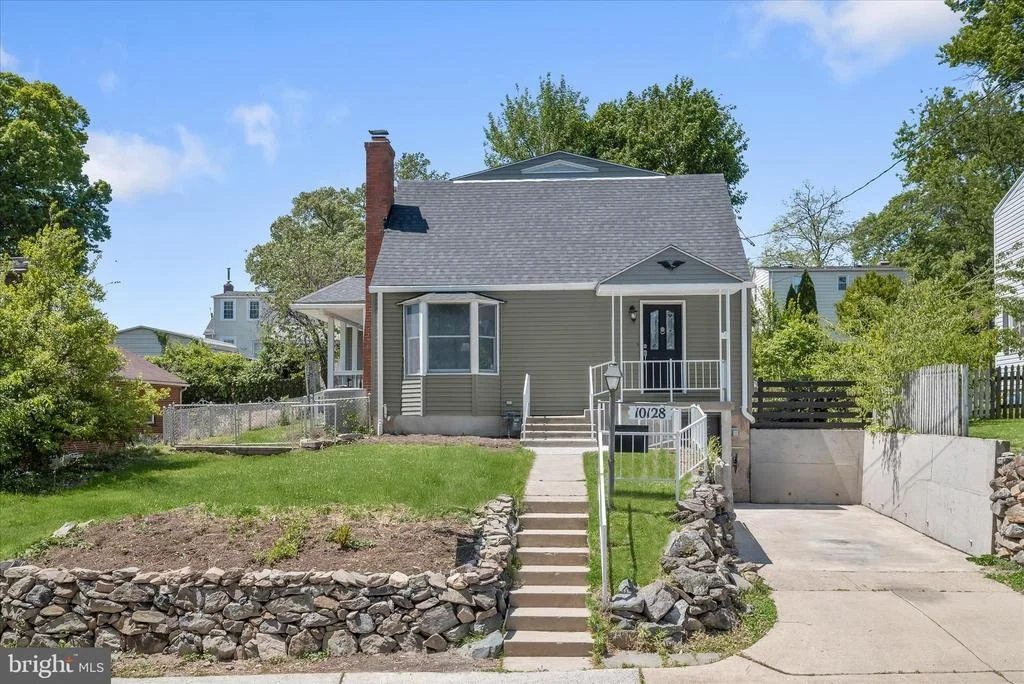 Photo of 10128 HEREFORD PLACE