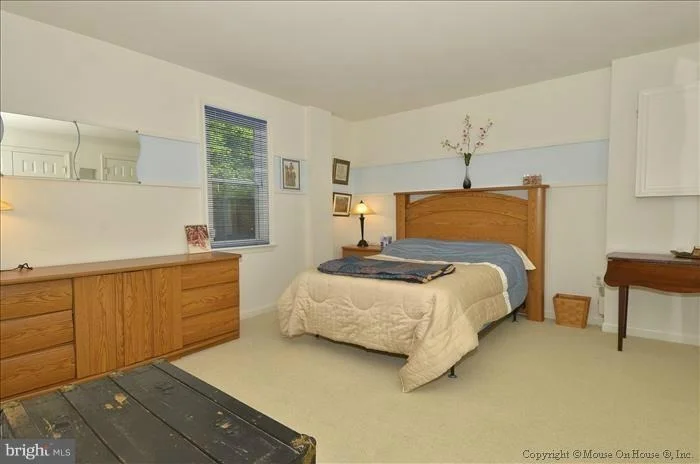 Photo of 608 SILVERSTONE COURT