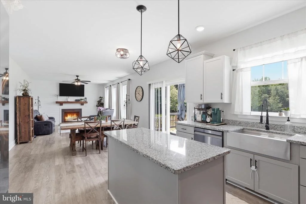 Photo of 9404 ROBERT E LEE DRIVE