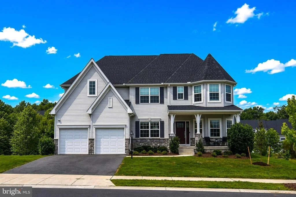 Photo of 2710 HILLFIELD DRIVE