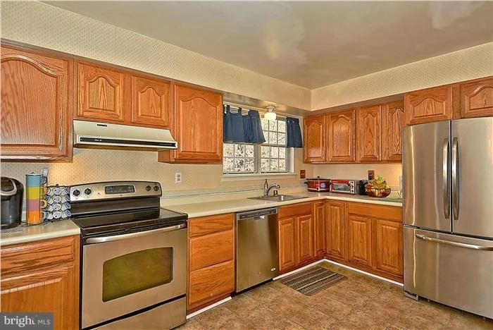 Photo of 10304 SNOWDEN ROAD