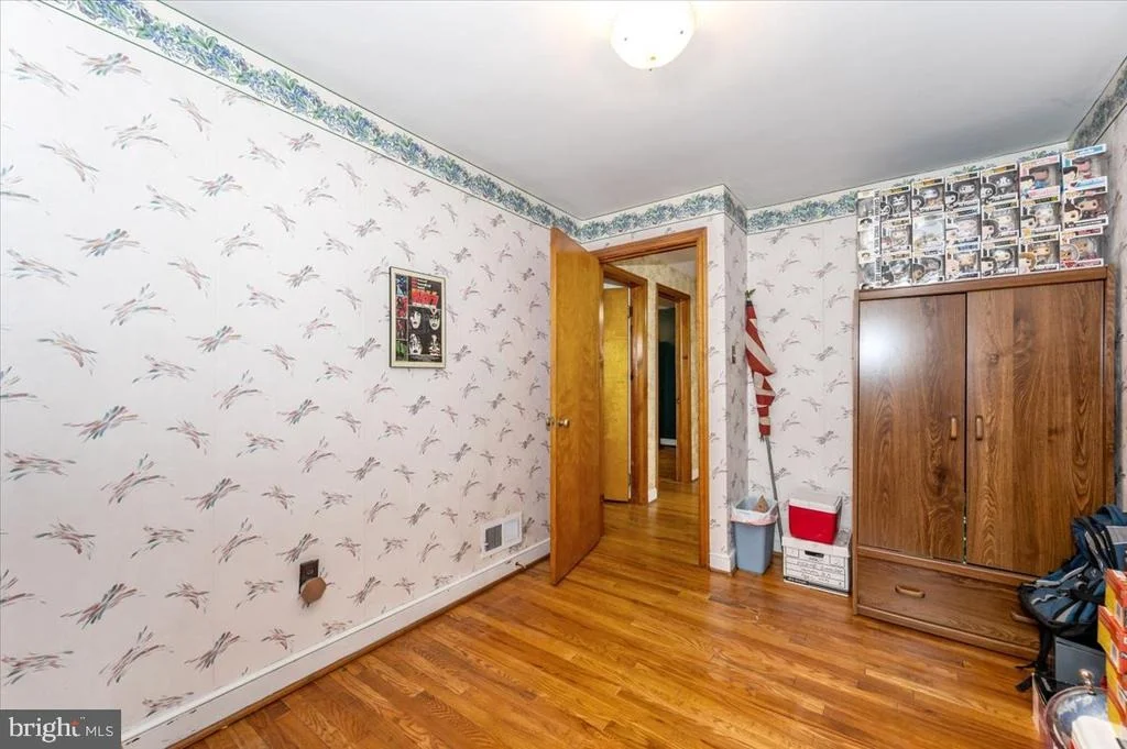 Photo of 239 DEVONSHIRE ROAD NE