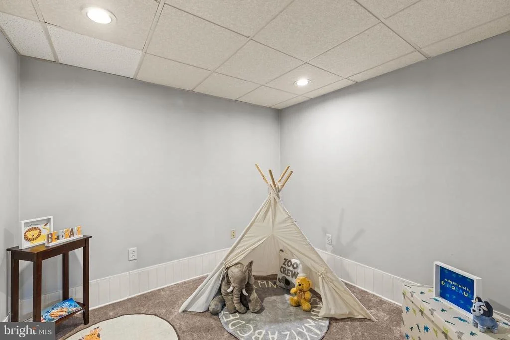 Photo of 223 PINEVIEW DRIVE