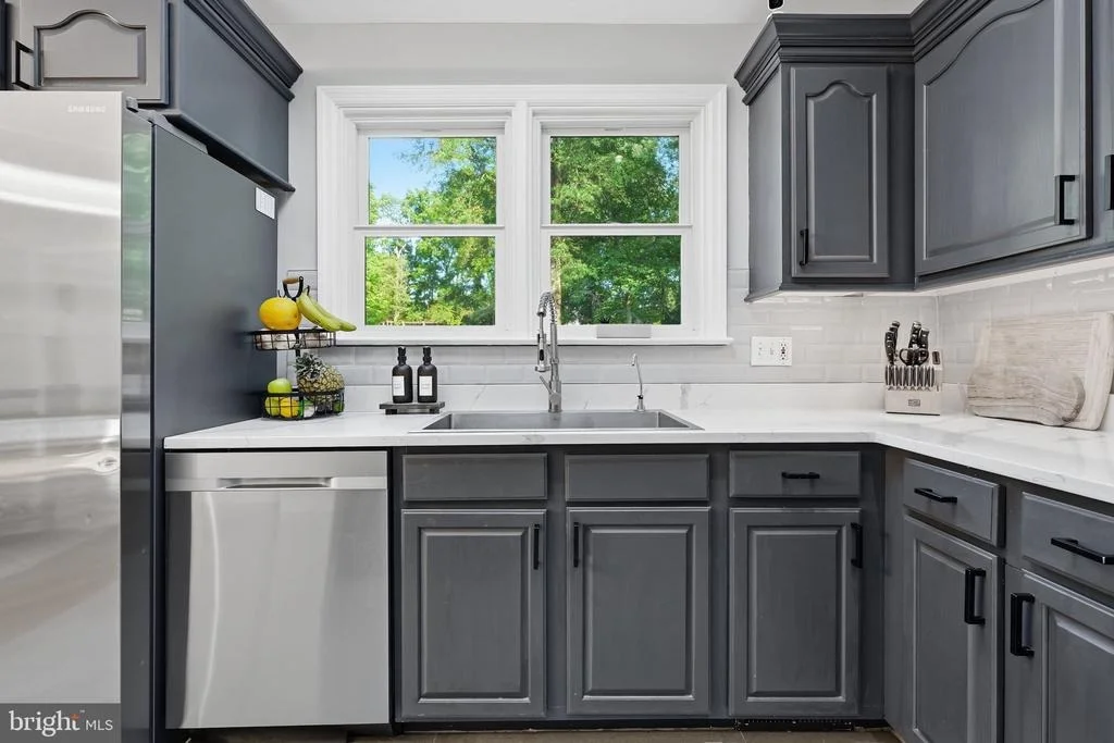 Photo of 607 MCKEAN ROAD
