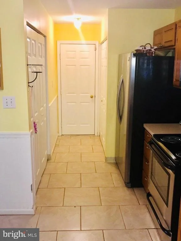 Photo of 668 WARREN DRIVE