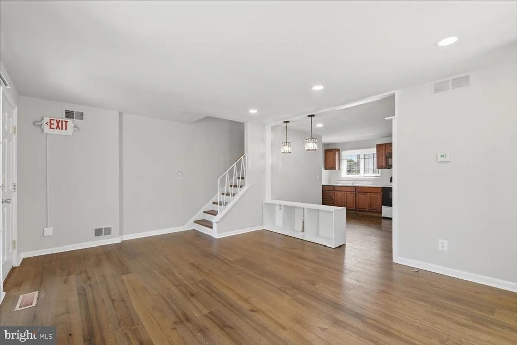 Photo of 3018 SAINT CLAIR DRIVE