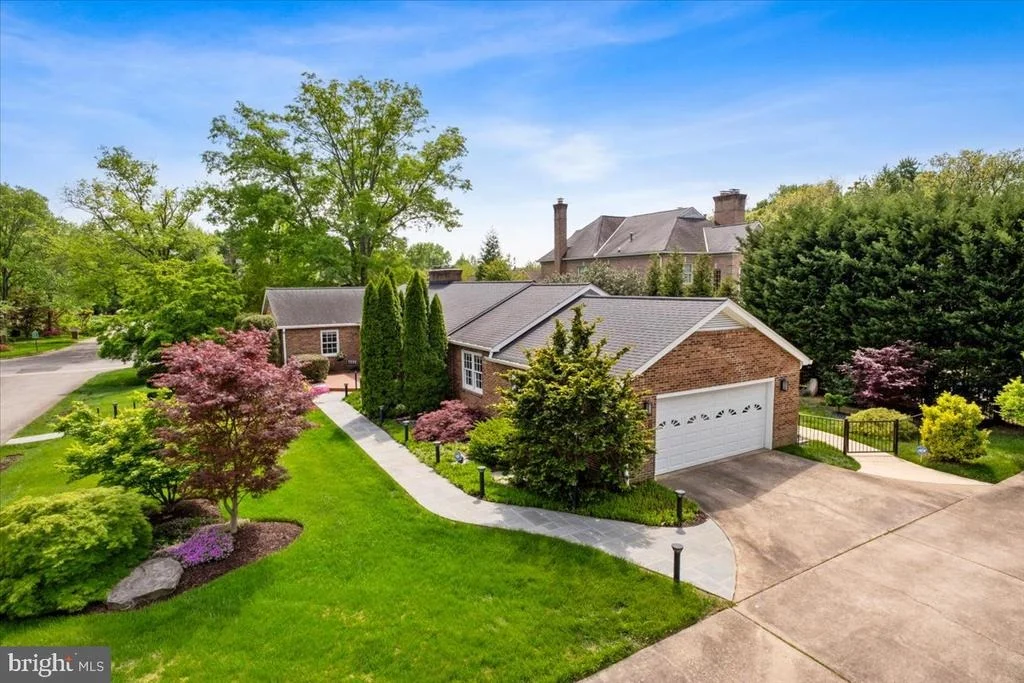 Photo of 9352 MOUNT VERNON CIRCLE