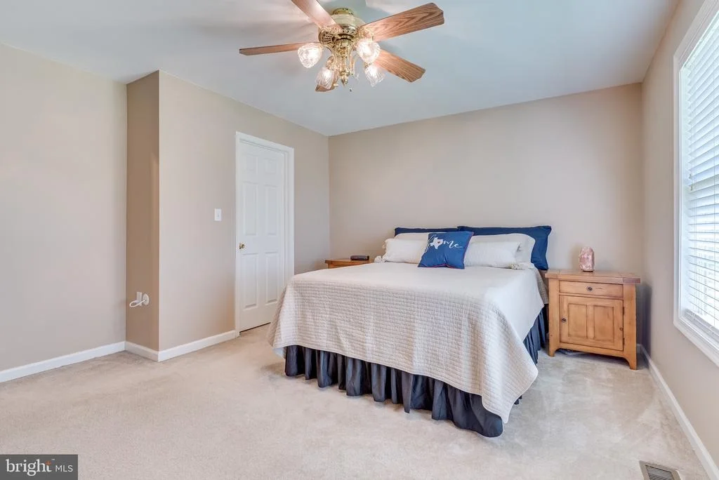 Photo of 476 OAK LEE