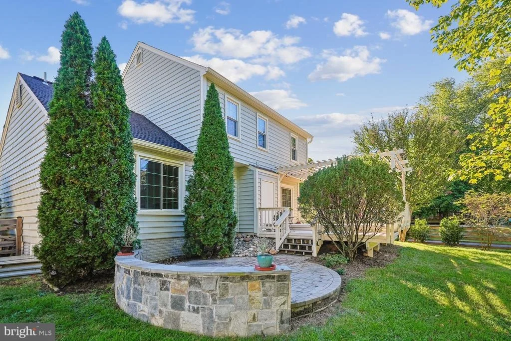 Photo of 6 BENTLEY DRIVE