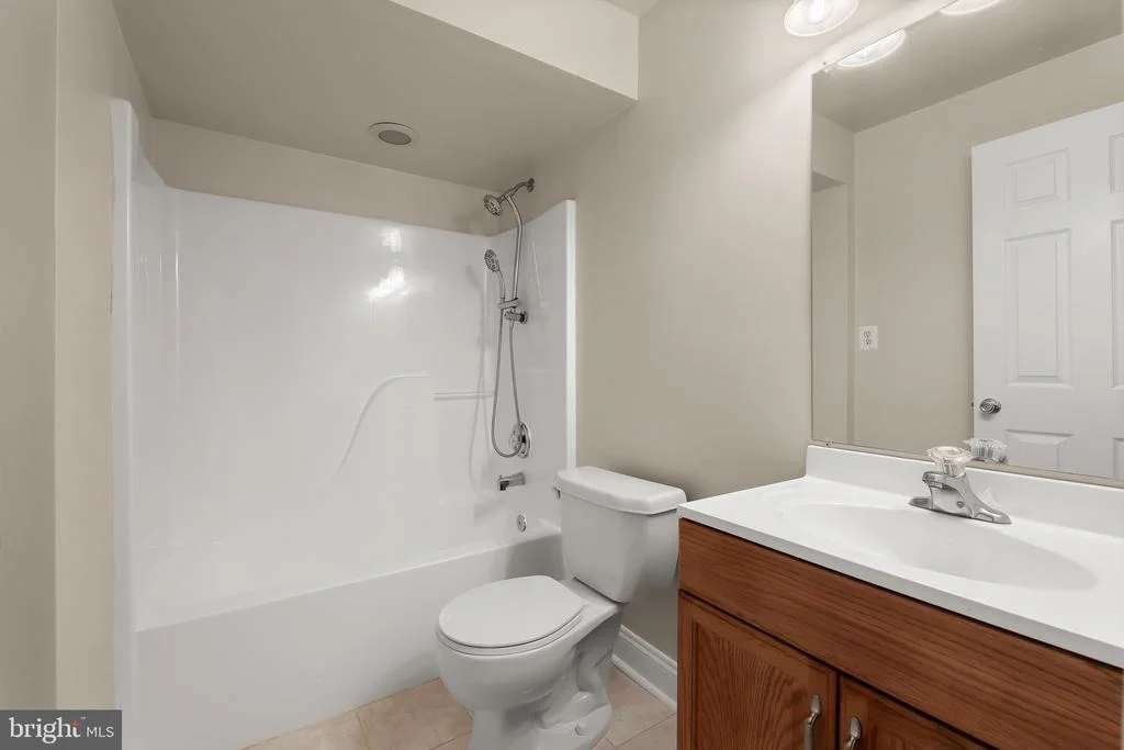 Photo of 236 LAKE COVENTRY DRIVE