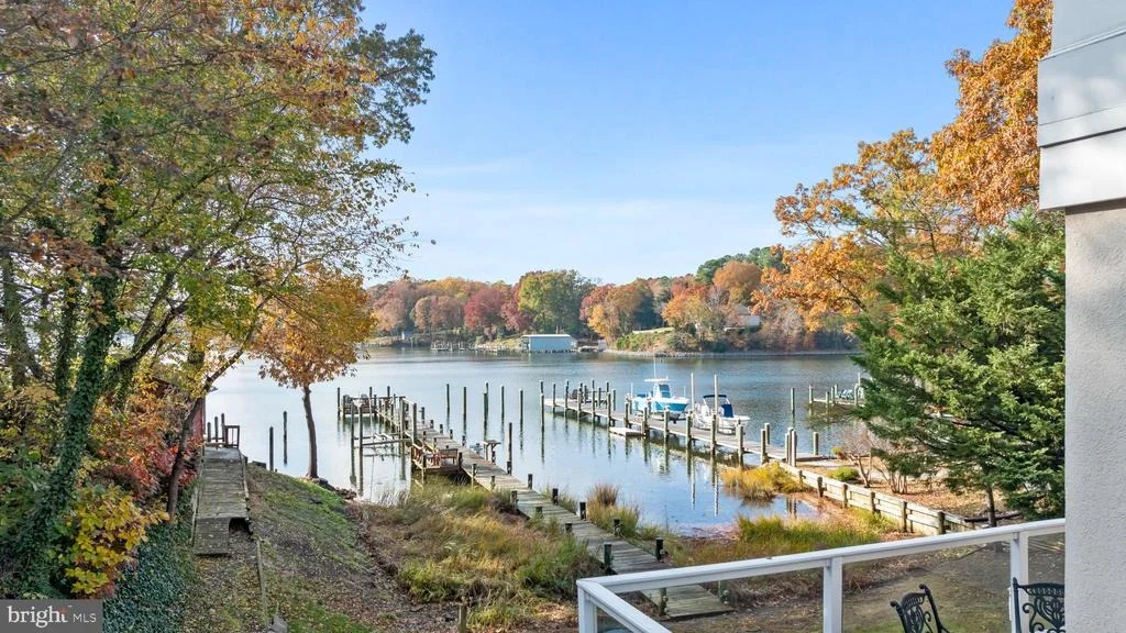 Photo of 206 HARBOR DRIVE