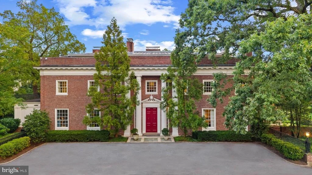 Photo of 15 CHARLCOTE PLACE