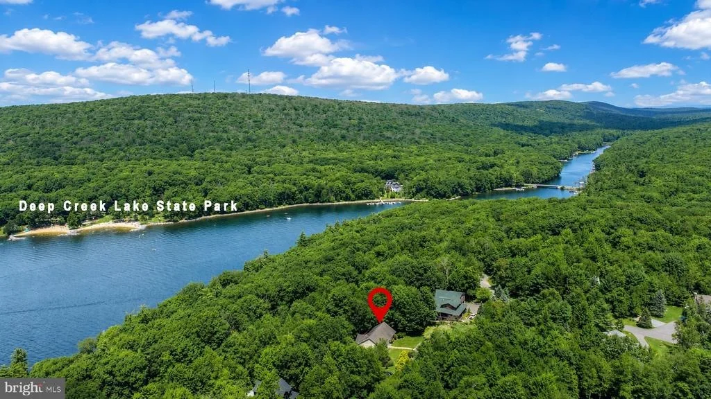 Photo of 365 PINNACLE DRIVE
