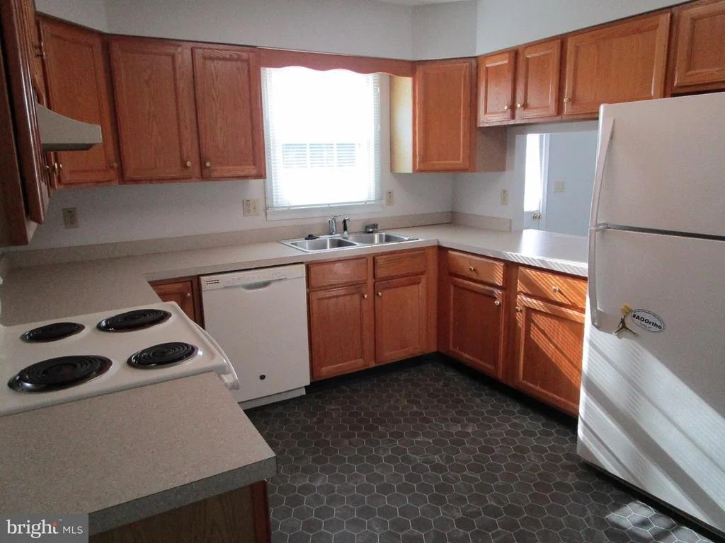 Photo of 1672 VERNON ROAD